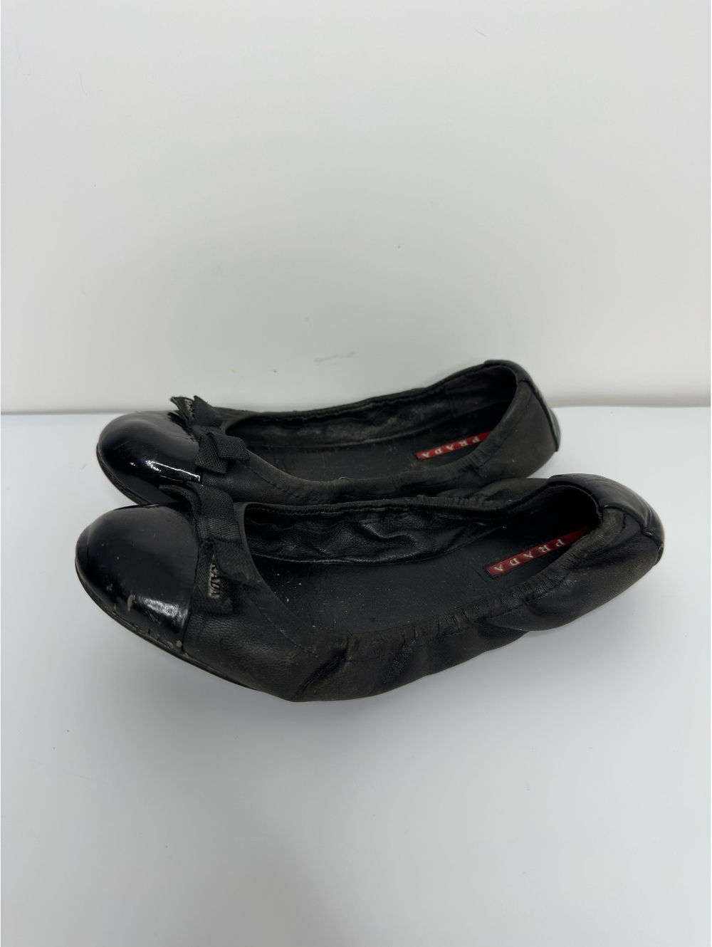 Prada Black Leather Patent Cap Toe Bow Ballet Flats Womenโs - Picture 4 of 12